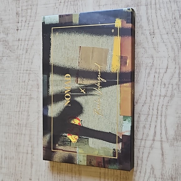 Nomad Cosmetics Berlin Palette - Picture 2 of 3